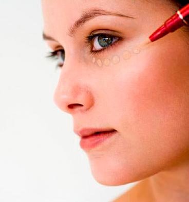 Como Colocar el Corrector del maquillaje