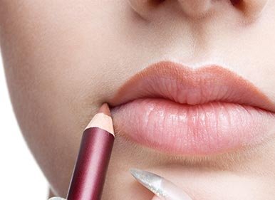 Formas de Aplicar el Delineador de Labios